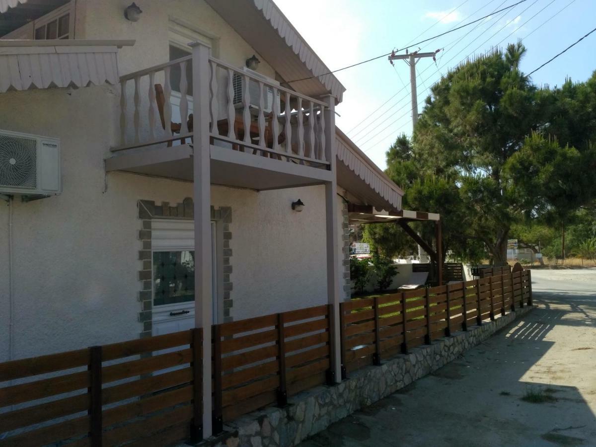 Sofia-Irini Villa Kalamáki Kültér fotó